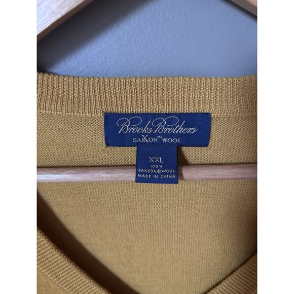 Brooks Brothers Sweater Mens 2XL Gold Saxxon Wool V-Neck Long Sleeve Pullover - Picture 3 of 7